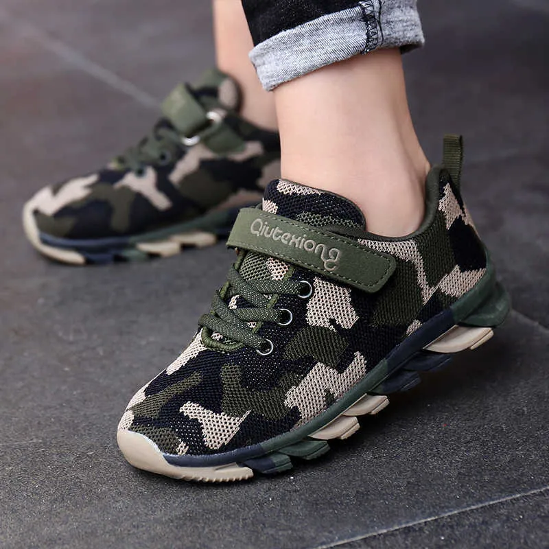 Kamuflaż Dzieci Sneakers Chłopcy Dziewczyny Buty Sportowe Letnie Oddychające Mesh Siatki Buty do biegania Children Outdoor Army Green Trainers G1025