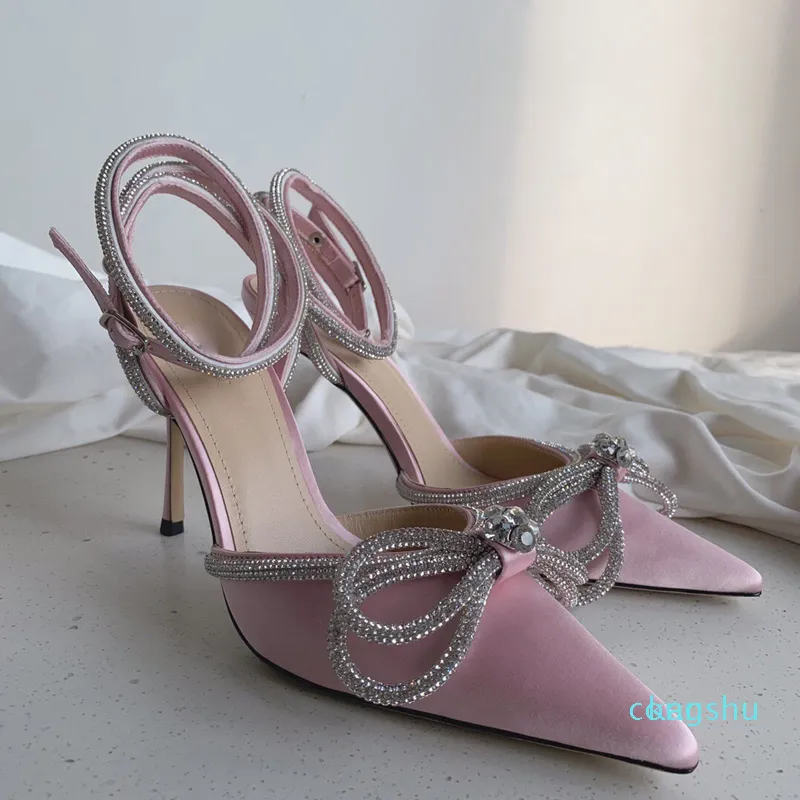 Kvinnor Sandaler Läder Sole Designer Högklackat 10cm Svart Rosa Diamantkedjor Decoration Bankett Kvinnor Skor Silk Face Sexig 22