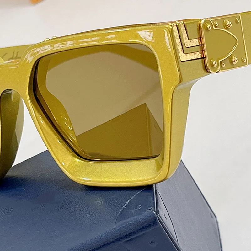 Designer Mens Xl Sunglasses M96006WN Z1165W With Square Gold