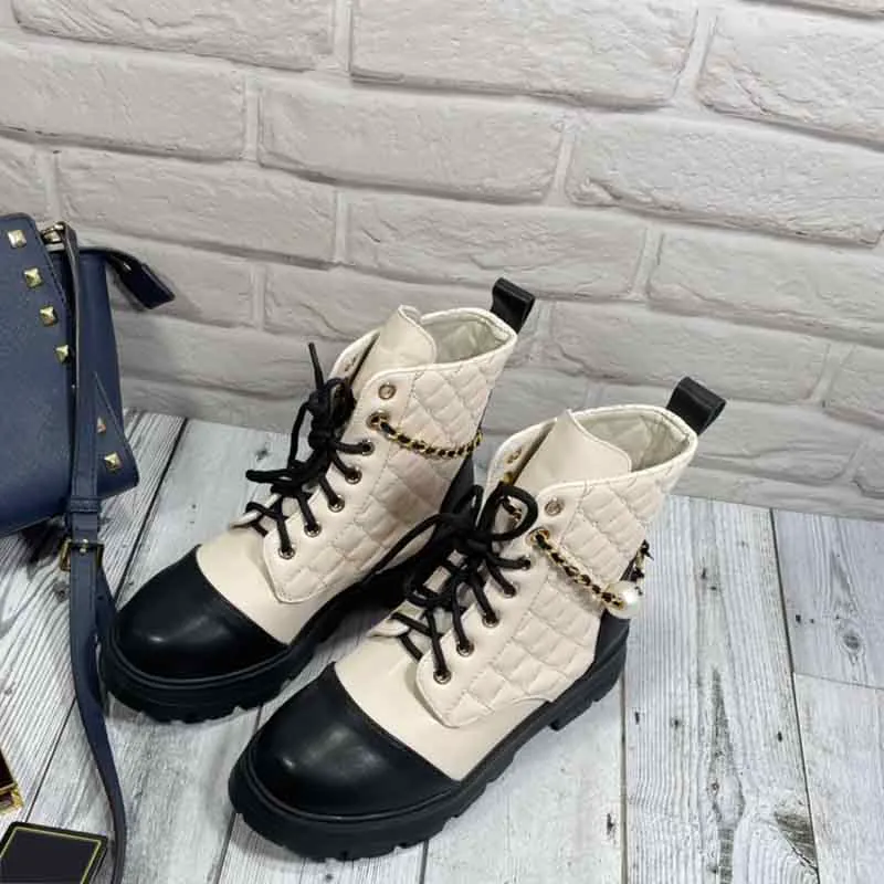 Projektant łańcucha damskiego Pearl Boots Winter Leaut skórzany platforma Buty platformowe skarpetki modne obcasy retro