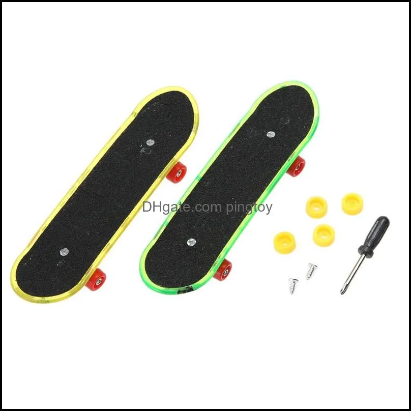 2pcs/set Mini Light Skateboard Toys Fingerboard Skateboard Tech Boy Kids Children Gifts Kid Toys Creative Toys