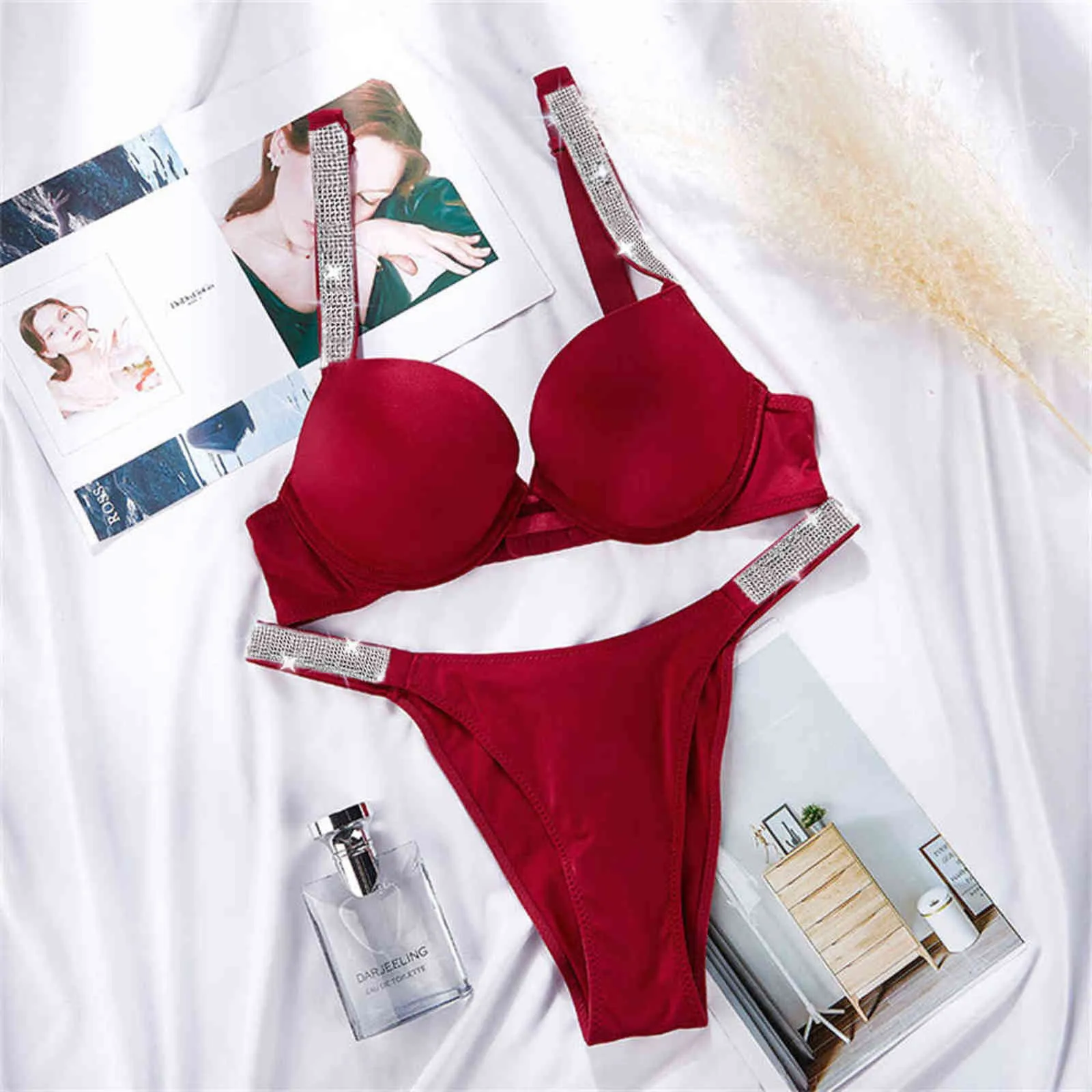 Conjunto Sexy NXY Sutiã Push Up Calcinha 2 Peças Sutiãs Para Mulheres Sexy  Letter Strass Lingerie Cuecas Conjuntos De Cuecas Ajustáveis Bralette  Branco 1127 De Womentoys, $193,25