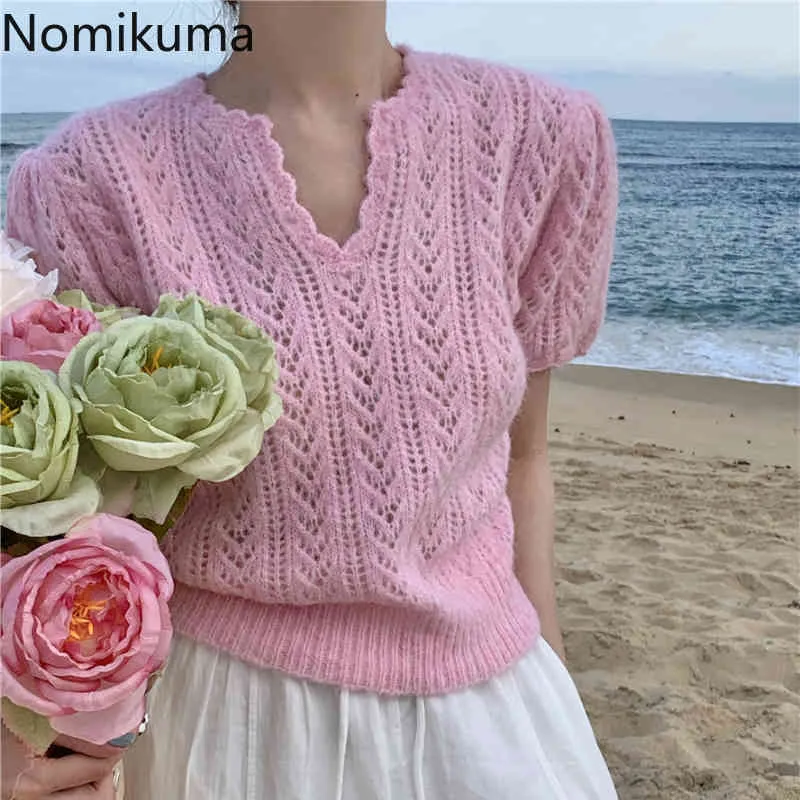 Nomikuma Koreanische Elegante T-shirts Sommer Chic Gestrickte Tops V-ausschnitt Kurzarm Haken Blume Ausgeschnitten T-shirts Einfarbig T-shirts 210514