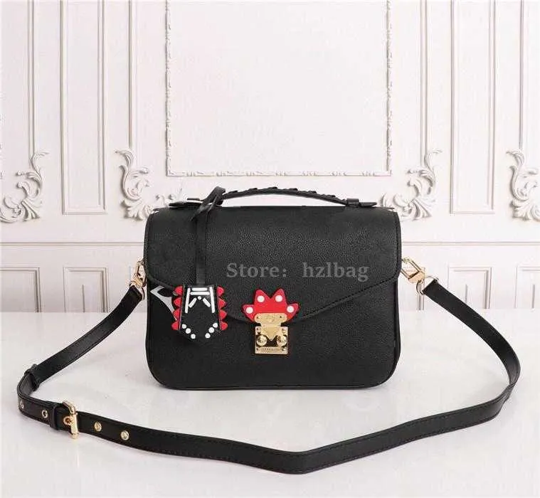  handbag Fashionable graffiti Shoulder Bags S-lock Purse Wallet Black Cream Embossed grained cowhide leather Cross Body Bag M45384