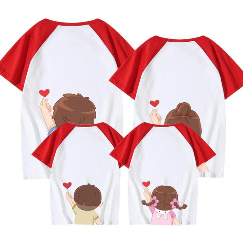 Casual family look matchande outfits t-shirt kläder mor far son dotter barn baby sommarutskrift 210521