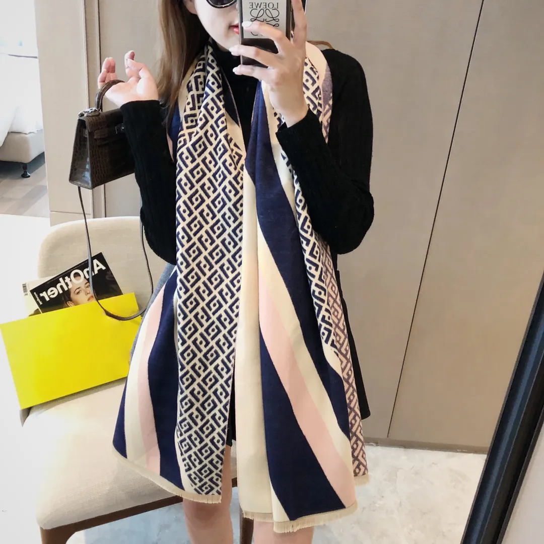 2024 Scarves Cashmere Scarf for Women Pashmina Shawls Wraps Thick Warm Hijab Luxury Design Winter Stoles Blanket1