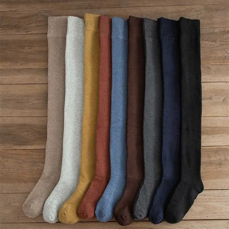 Bas de coton épais et chaud pour femmes d'hiver Harajuku rétro antigel Terry chaussettes de genou de mode 2 paires 211204