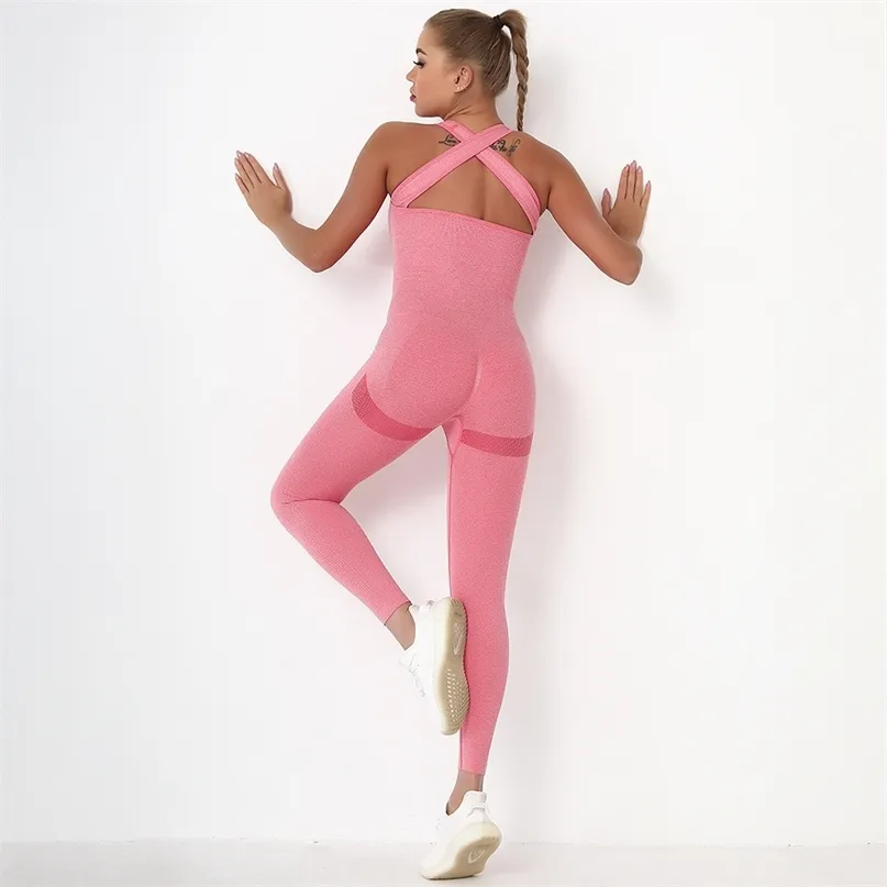 Seamless yoga Jumpsuits Rompers Sportsuppsättningar med ficka Gym Kläder Aktiva kläder Kvinnor Sport Tracksuiter Tight Bodysuits 210813