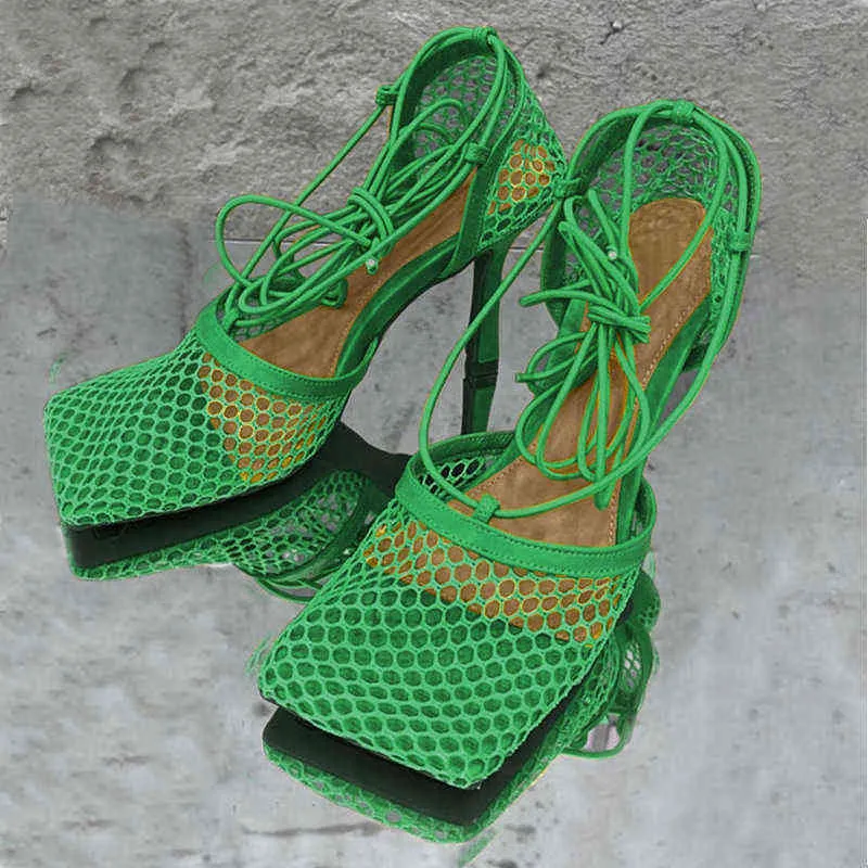 2022 Sandálias femininas de verão 10 cm salto alto feminino dedo quadrado romano casual sandálias de dedo cruzado amarelo verde malha tiras sapatos agradáveis Y220209