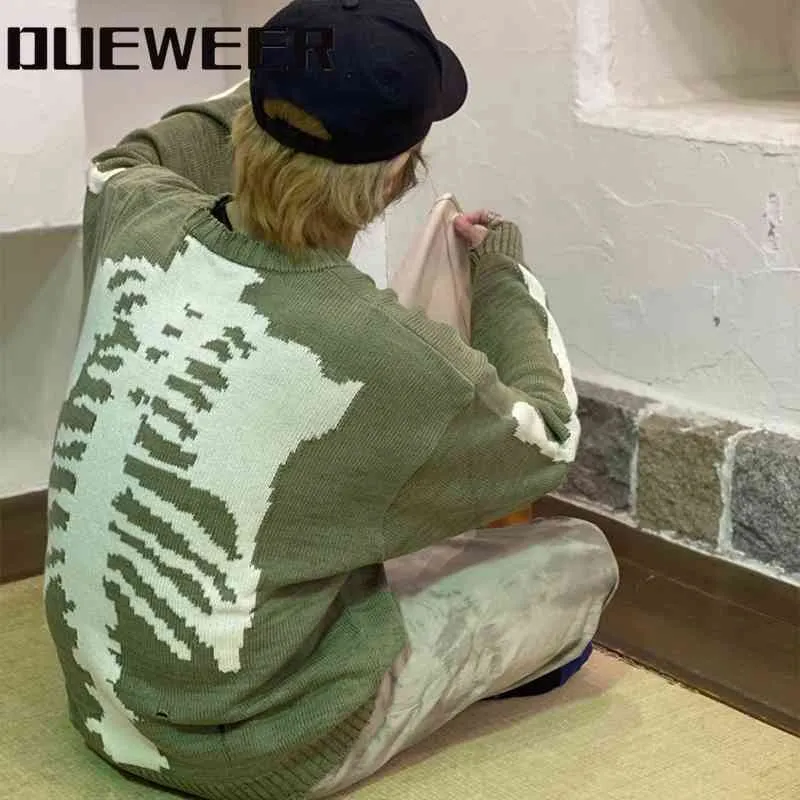 Dueweer Men Women Oversized Broderi Stickade Tröjor Hip Hop Hole Skulls Japanese Streetwear Distressed Pullovers Tröja