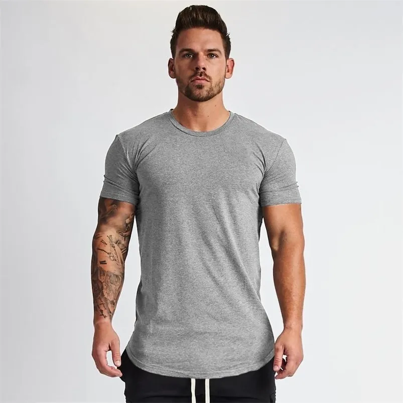 Muskleguys zwykły odzież fitness t shirt mężczyźni o-neck t-shirt bawełniane kulturystyka koszulki slim fit topy siłownia tshirt homme 210722