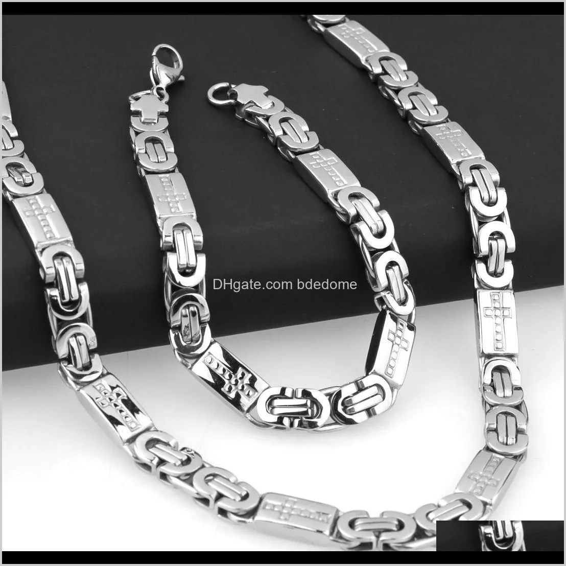 Hänge halsband hängsmycken kors mönster boutique mode smycken rostfritt titan stål halsband lägg till armband set efdpr277n