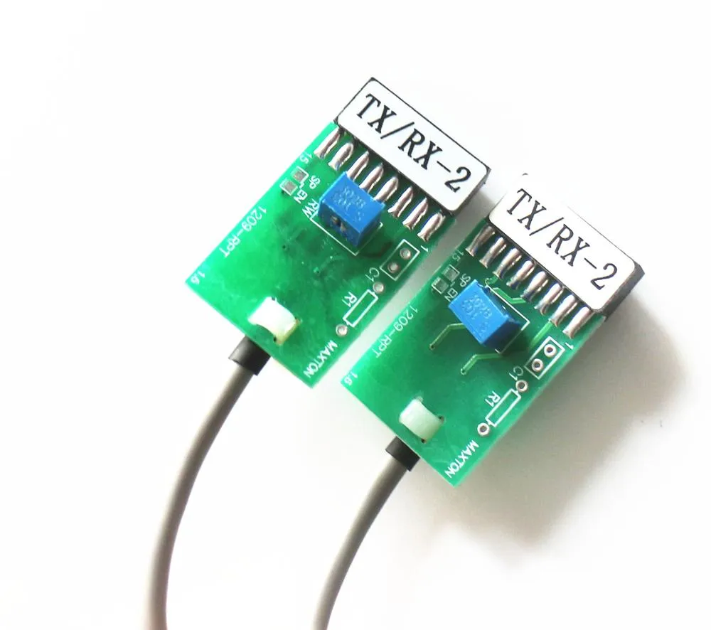 16 Pin 3.5mm Speaker Adaptor* 2 PACK *MOTOROLA  M1225 CM300 PM400 CDM1250