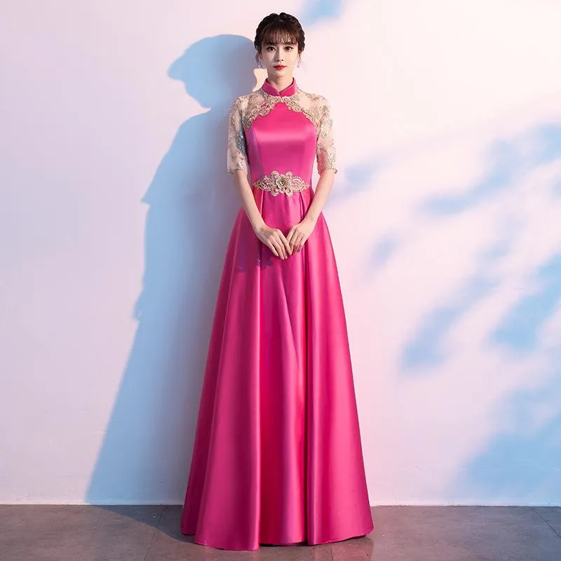 民族服コーラス女性イブニングドレス甘いアップリケプリーツのドレス夏の床の長さのサテンスカートレトロなスタンド襟中国QIPAO
