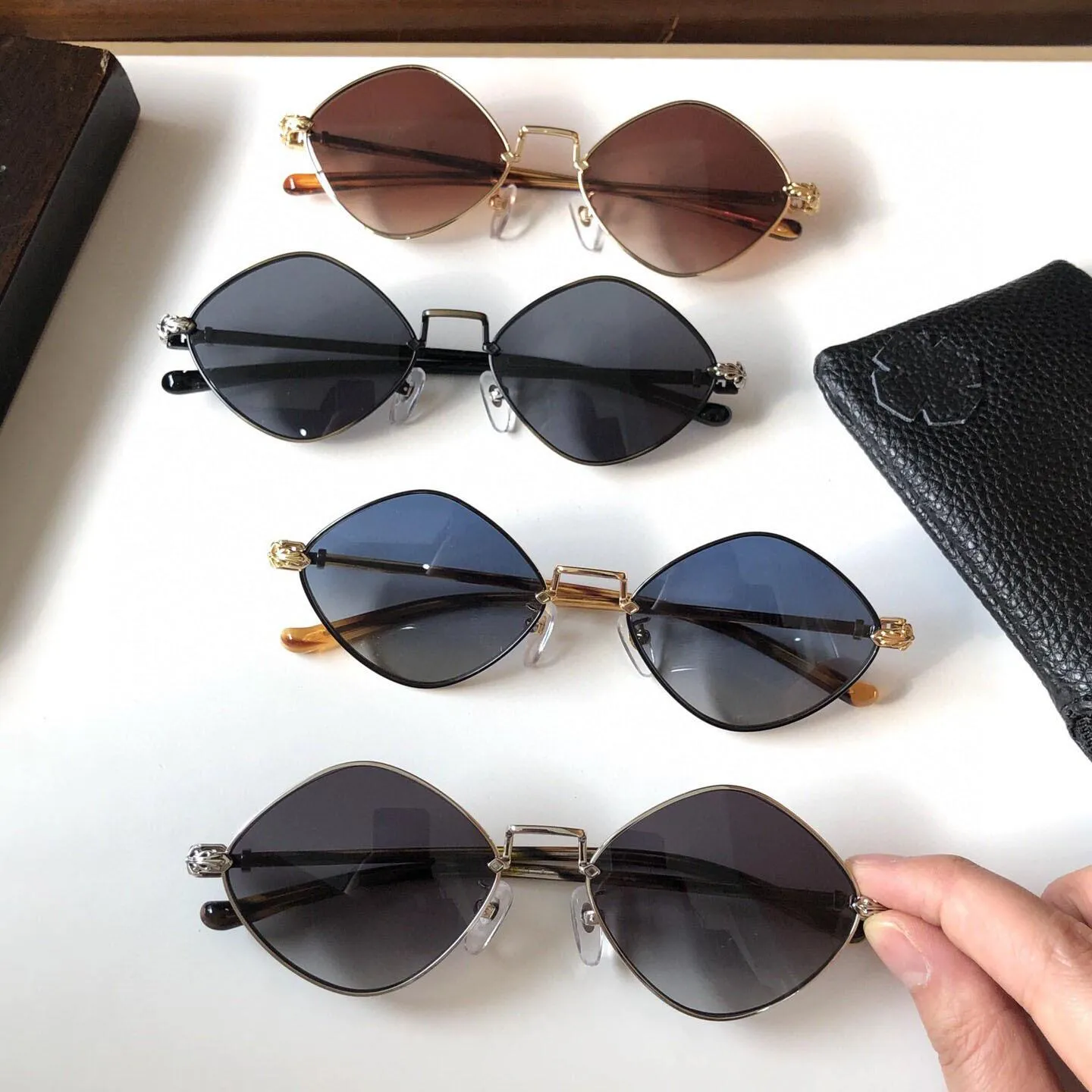 Chrome hearts diamond clearance dog sunglasses