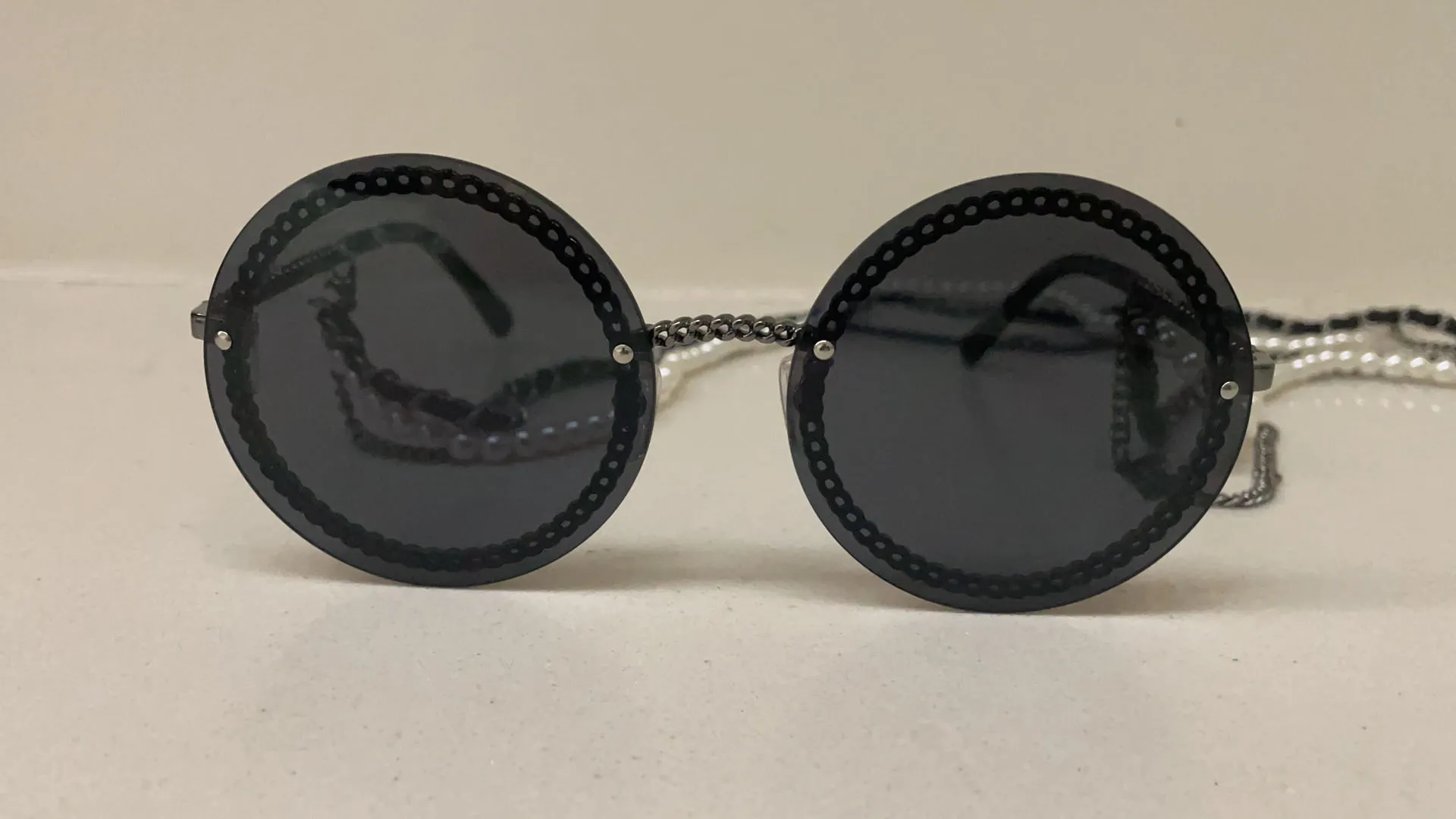 (code:OCTEU03) Gafas de sol para mujer para mujer Gafas de sol Estilo de moda Protege los ojos UV400 Lens Top Calidad con estuche