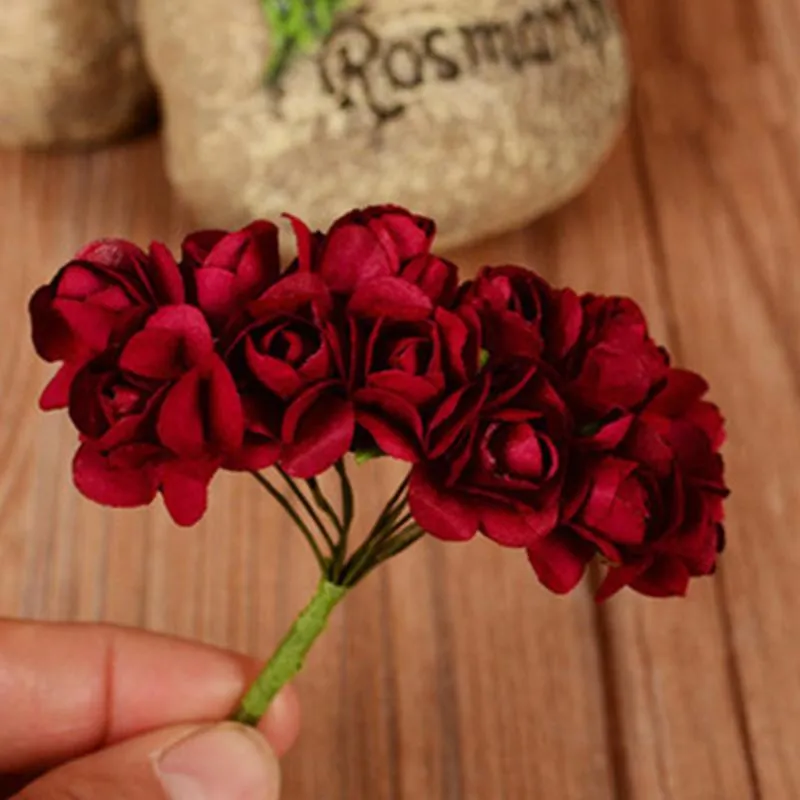 装飾的な花の花輪144ピースのための人工紙のための人工紙のための偽の紙の偽の紙は使われていた装飾キャンディーボックスdiyの花輪の手作りの花キット