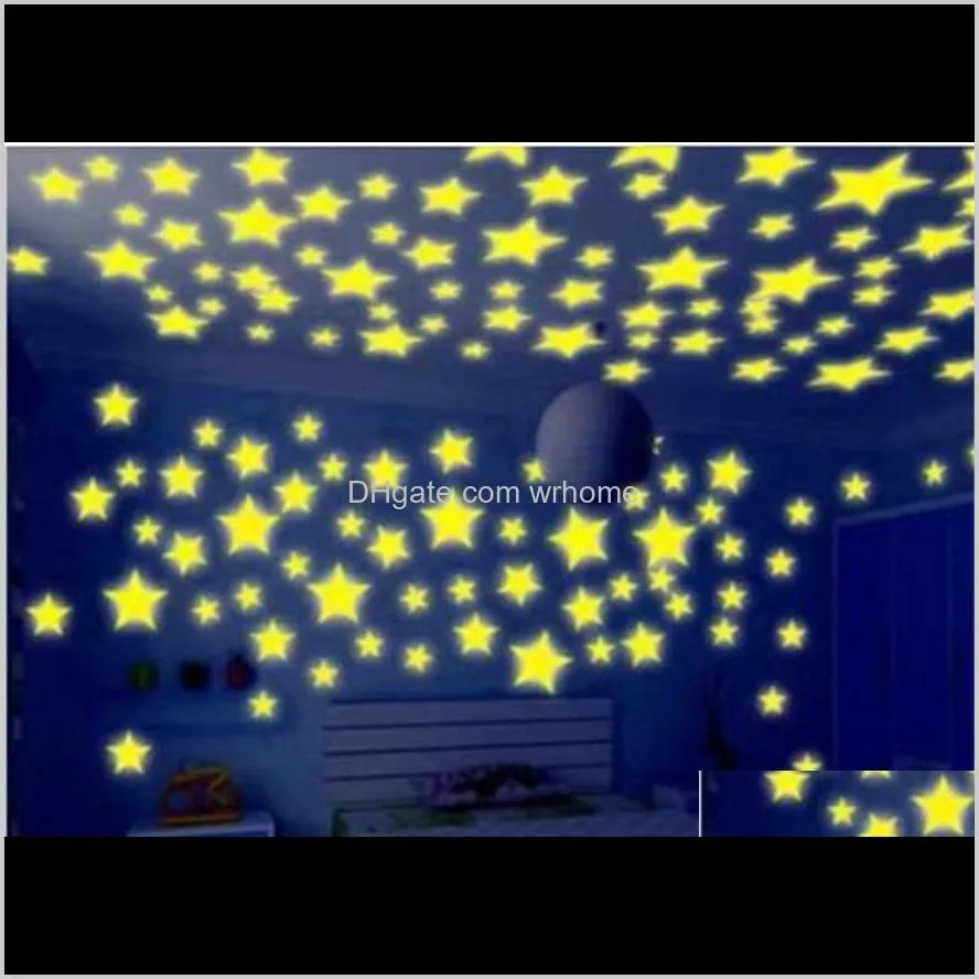 factory price fluorescent wall stickers stereo plastic 3cm star paster glowing in the dark decal for baby room