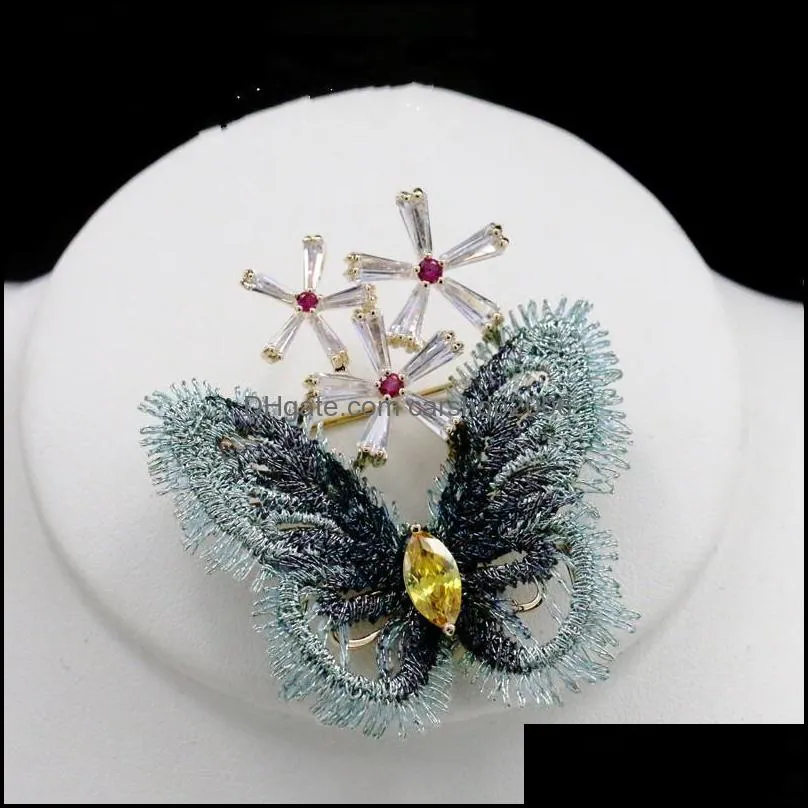 Pins, Brooches Embroidery Butterfly For Women Luxury Crystal Brooch Cute Beautiful Insect Pin Winter Christmas Jewelry Gift Lapel Pins