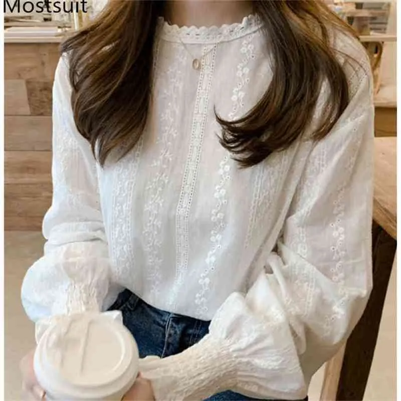 Spring White Fashion Korean Lace Patchwork Blouses Shirts Women Long Sleeve O-neck Office Casual Tops Pullovers 210513