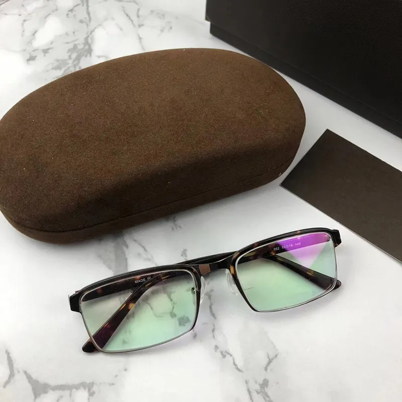 Rectangular Rim Designed Glasses Premium Rectangular Full Frame Glasses: Lightweight Metal Rim Design ...