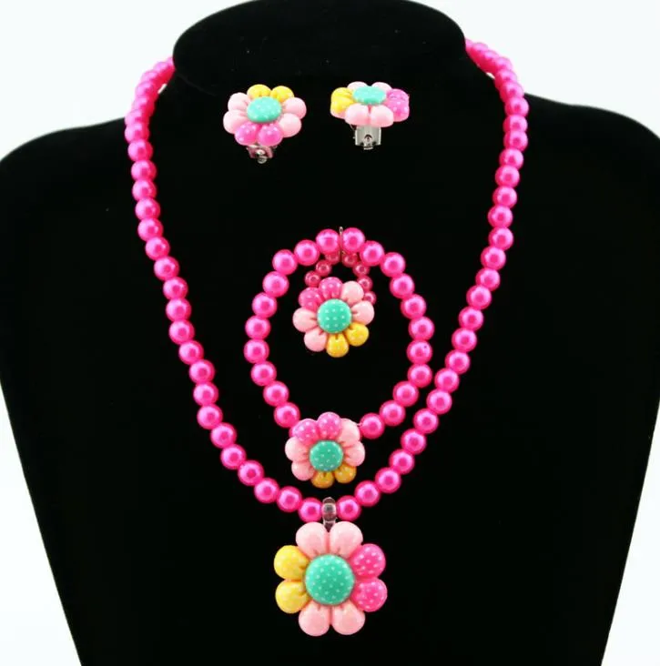 Set di gioielli per ragazze per bambini Perline Fiori Pendenti con ciondoli Collana Anello Clip per orecchie Accessori per bracciali Rosa rosa Bomboniere Borse