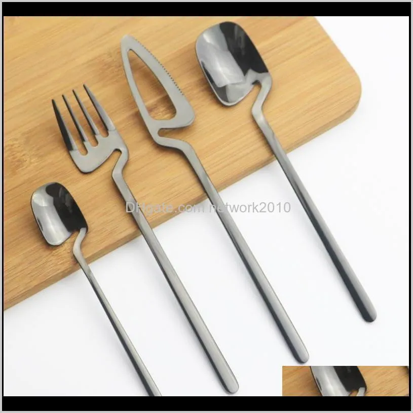 16pc/set Cutlery Set Stainless Steel Hanging Tableware Golden Forks Knifes Spoons Teaspoons Flatware Sets Kitchen Silverware Set1