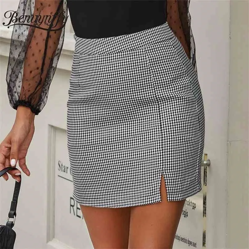 Kvinnor Sommar Mode Split Hem Bodycon Mini Kjolar Plaid High Waist Elegant Office Lady Sexy A-Line Skirt 210510