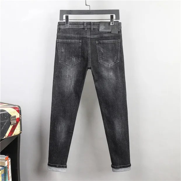 Nieuwe ontwerpstijl Heren jeans met slanke pijpen Designer jeans Lichtgewicht AM Heren Casual Solid Klassiek Recht Denim Designer Jeans Maat 29215C