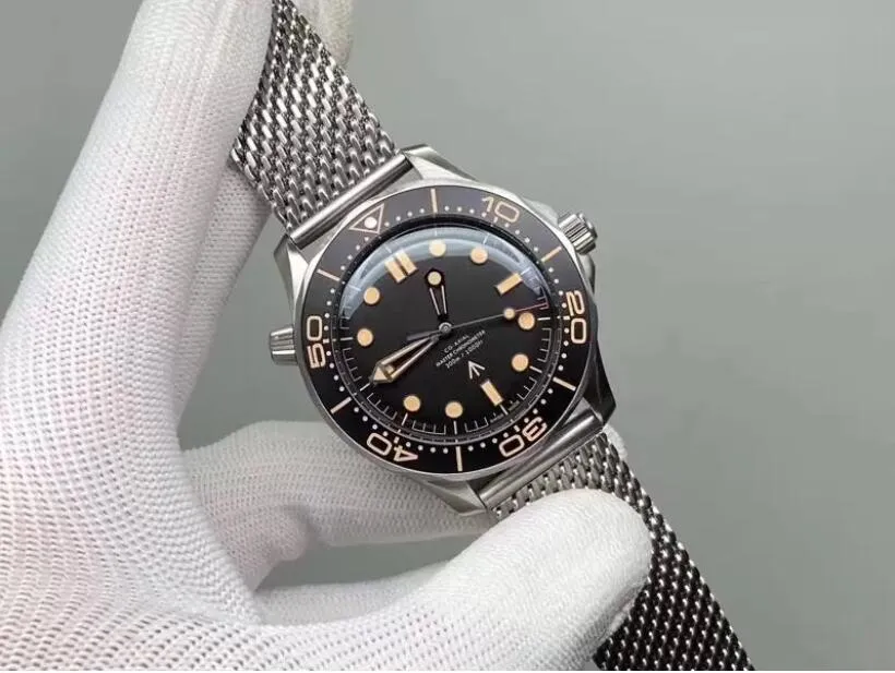 Relógio de fábrica de U1 42mm Não há tempo para morrer homens assisti a Movimento automático Montre de Luxe Limited James Bond 007 OTAN 300M relógios de pulso