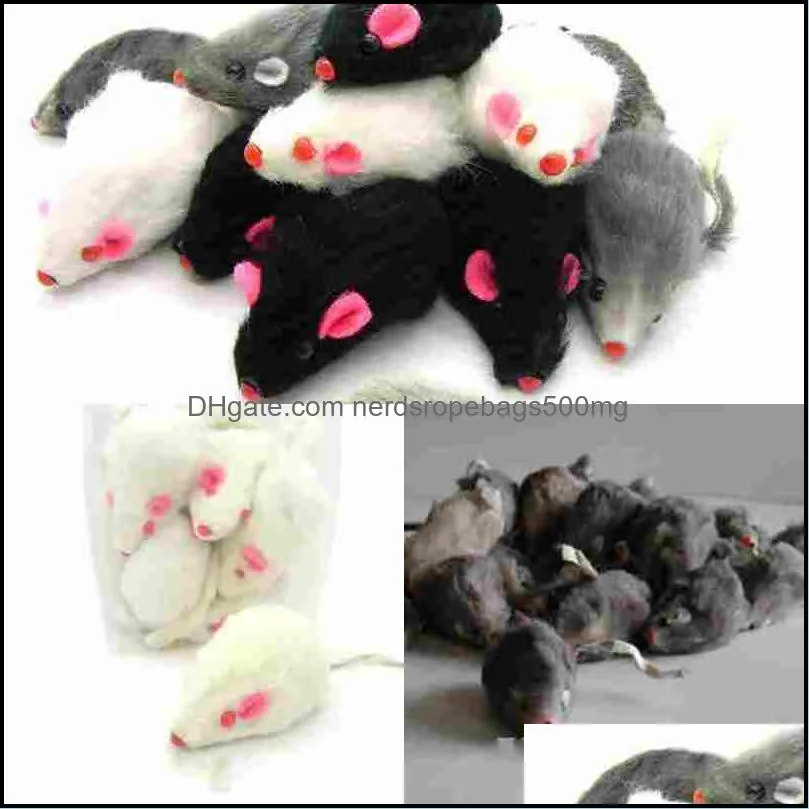 Cat Toys Real Rabbit Fur voor Cat Toys Mouse met geluid 1PC Mix Color Drop levering HU01D