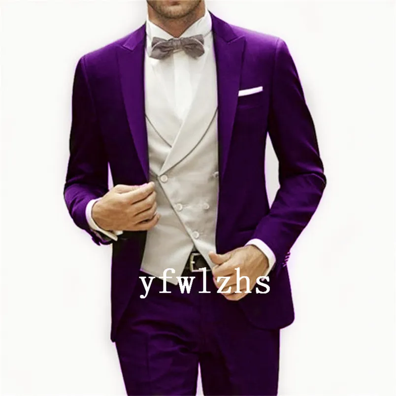 Classic One Bouton Handsome Groomsmen Pive Peak Lapel Groom Tuxedos Men Suit Wedding / Prom Man Blazer (Veste + Pantalon + Vest + Tie) W815