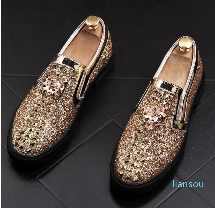 Designer Boat Spikes Flats For Men Gold Casual Shoe Movie Super Stars Slip-On Rivets Men cravejados sapatos 38-44.