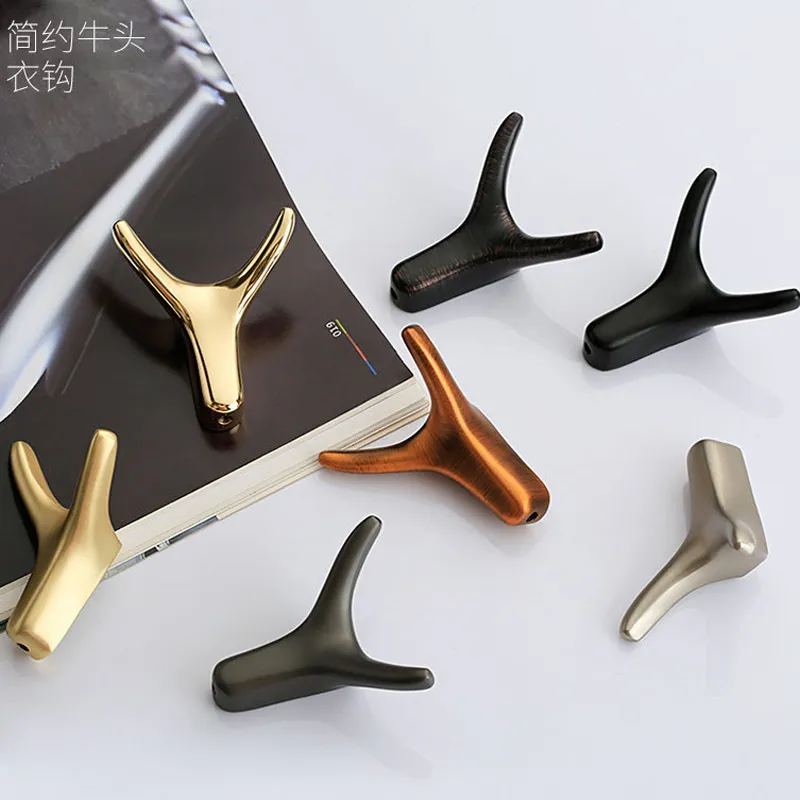 Creative Bull Head Shaped Alloy Coat Wall Hook Wall-mounted Keychain Towel Clothes Storage Hanger Home Hotel Decoration LX4500