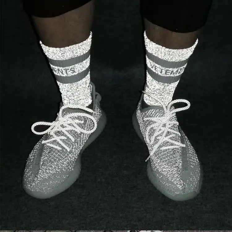 Vetements Reflective Sock Street Fashion Sports Comfortable Beautiful Socking Breathable Mid Tube autumn Winter Socks