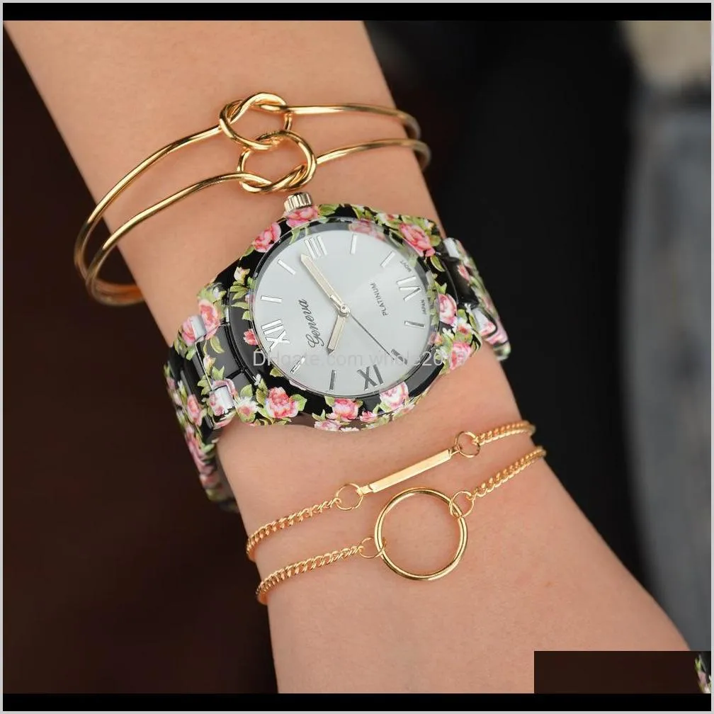 new jewelry, ladies` gilt bracelet, 4 sets of bracelet wholesale alloy material electroplating bracelet and bracelet geometry