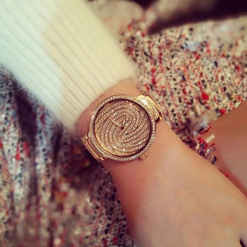 Wristwatches reloj mujer luksusowe kobiety diamentowe zegarki srebrna elegancka sukienka kwarc damska rhinestone zegarek relogios femininos