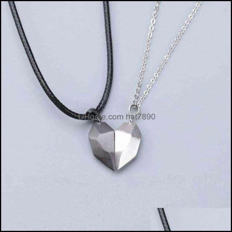 1pair Magnetic Couple Necklace for Lovers Gothic Punk Heart Pendant Men Wedding Jewelry Valentine`s Day Gift