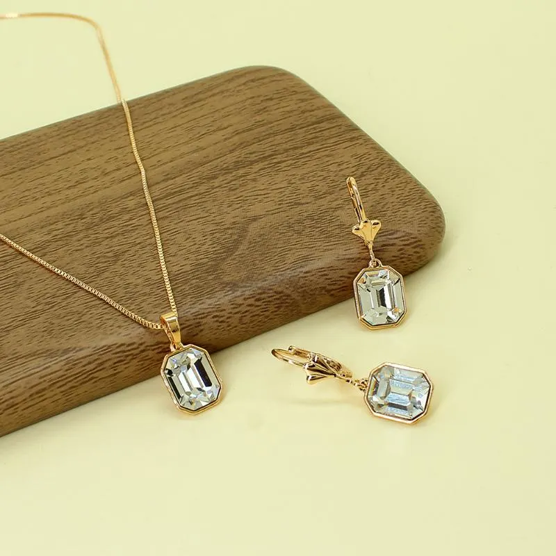 Ensemble de boucles d'oreilles et collier en pierre de cristal blanc exagéré pour femmes, ensemble de bijoux géométriques style Boho pour fête de mariage