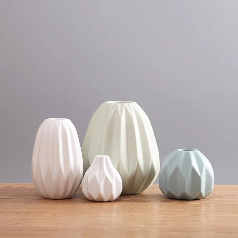 送料無料6 Off 花瓶ヨーロッパ折り紙セラミック花瓶装飾工芸品磁器ミニフラワーボトルモダンテーブル植木鉢家の装飾アクセサリー ゆめや直販特別価格 ホーム ガーデン ホームデコ Viskasprekybai Lt