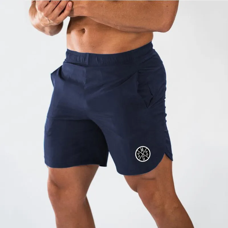 Muscleguys erkekler ince fit kısa pantolonlar fitness vücut geliştirme joggers erkekler şort eşofmanları fitness egzersiz kuru hızlı şort 210421