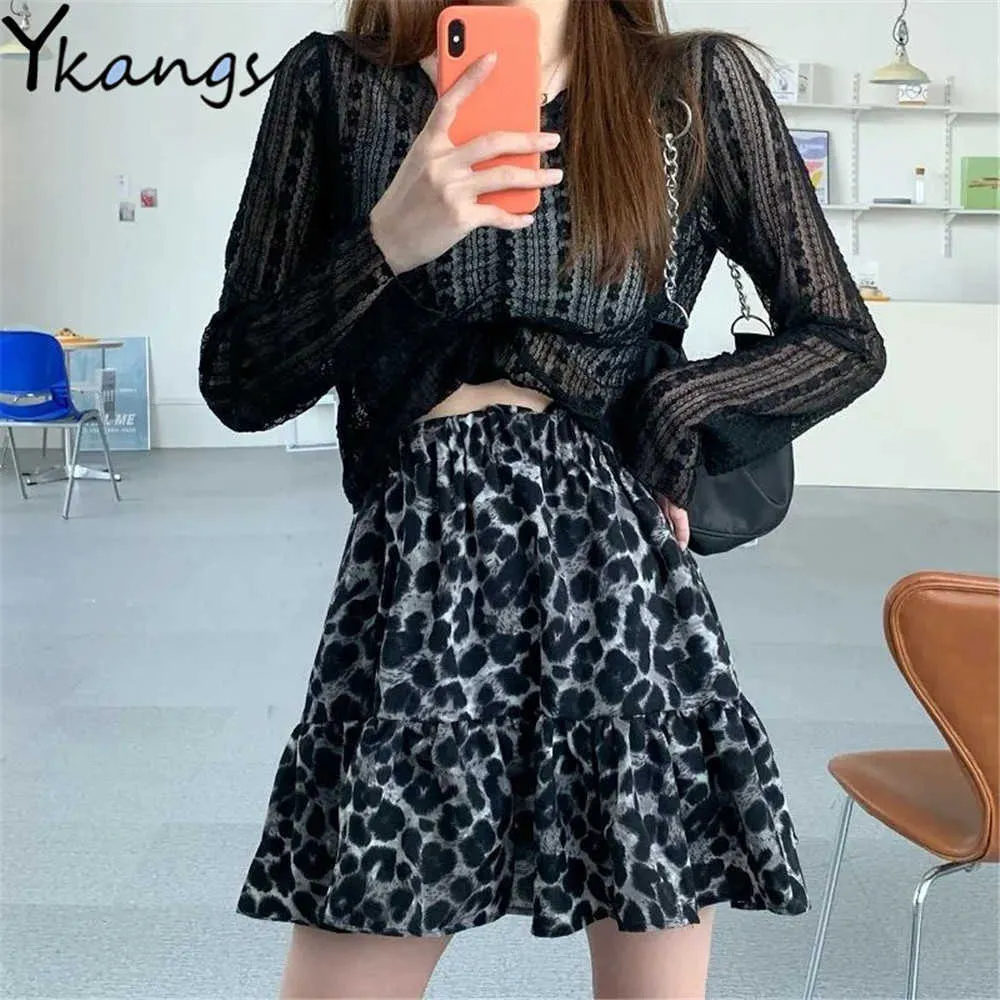 Kvinnor Gothic Black Leopard Print Mini Kjol Vintage Elastic High midjeparty Clubwear Casual Short Soft Pleated Kirt Streetwear 210619