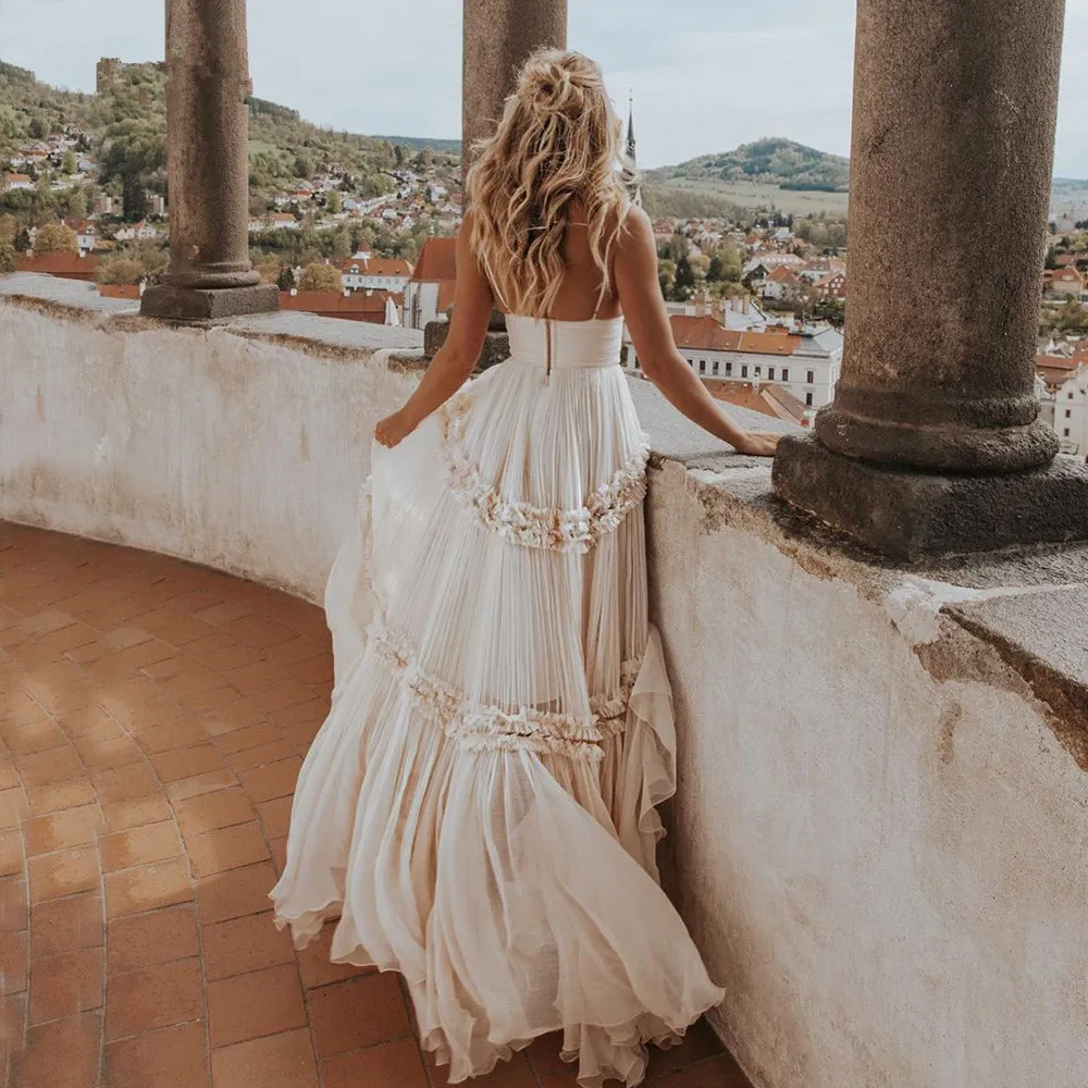 Bohemian Spaghetti Wedding Dresses Boho Maxi A Line V Neck Bridal Gowns Tiered Skirts GYPSY Vestido de Noivas Bohemian Spaghetti Wedding Dresses Boho Maxi A Line V Neck Bridal Gowns Tiered Skirts GYPSY Vestido de Noivas