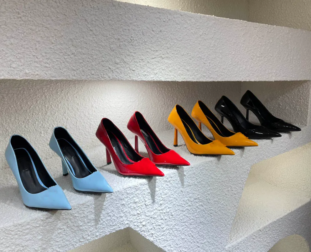 Mode Damen Stiletto-Absatz Lackleder Sandalen Sommer Luxus Designer sexy schwarz All-Match Abendkleid Schuhe spitze Zehenschuhe große Größe 41 42 mit Box