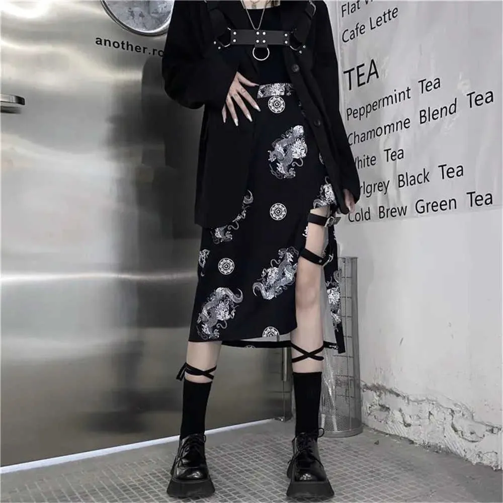 Gothic Punk Hip Hop Cargo Gonne Donna Harajuke Vita alta Fibbia per cintura Gonne lunghe nere Modello drago Streetwear Saia Donna 210619