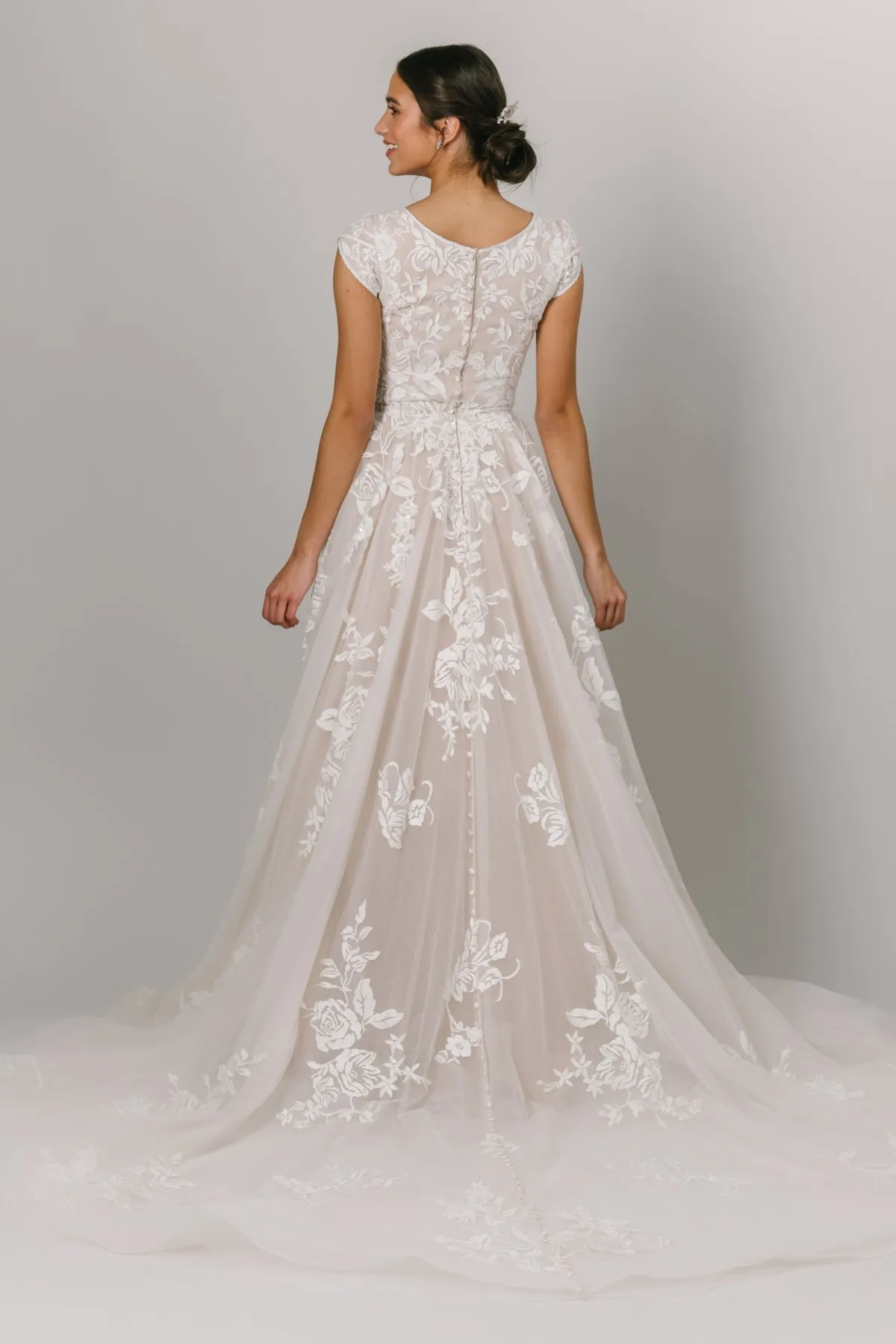 Ivory Champagne A-line Wedding Dress with Cap Sleeves V-Neck Lace Appliques  and Covered Button Back, Custom Made Formal Bridal Gown from Dhgate A-Line Wedding  Dresses