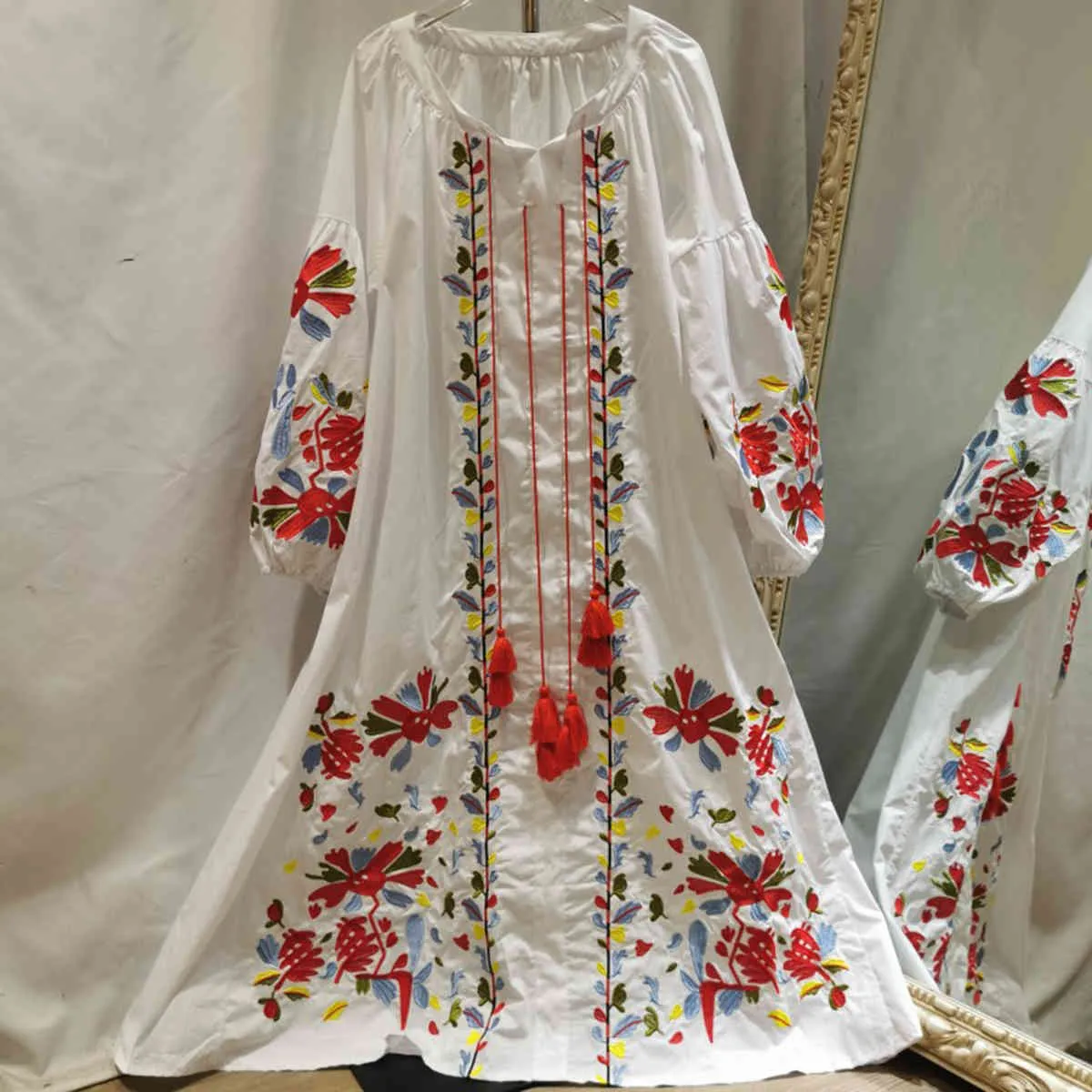 Jastie Ethnic Floral Embroidery Midi Dress Women Boho Tassel Lantern Long Sleeve Dress Autumn Casual Beach Vestidos tunic robe 210419