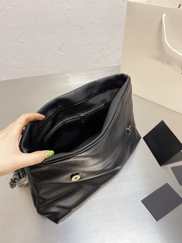 Simple Ladies Underarm Shoulder Bag 2021 Atmospheric Luxury Handbag Large Capacity High Quality Woman Designer Wallet Price Discount Manufacturer Sales
