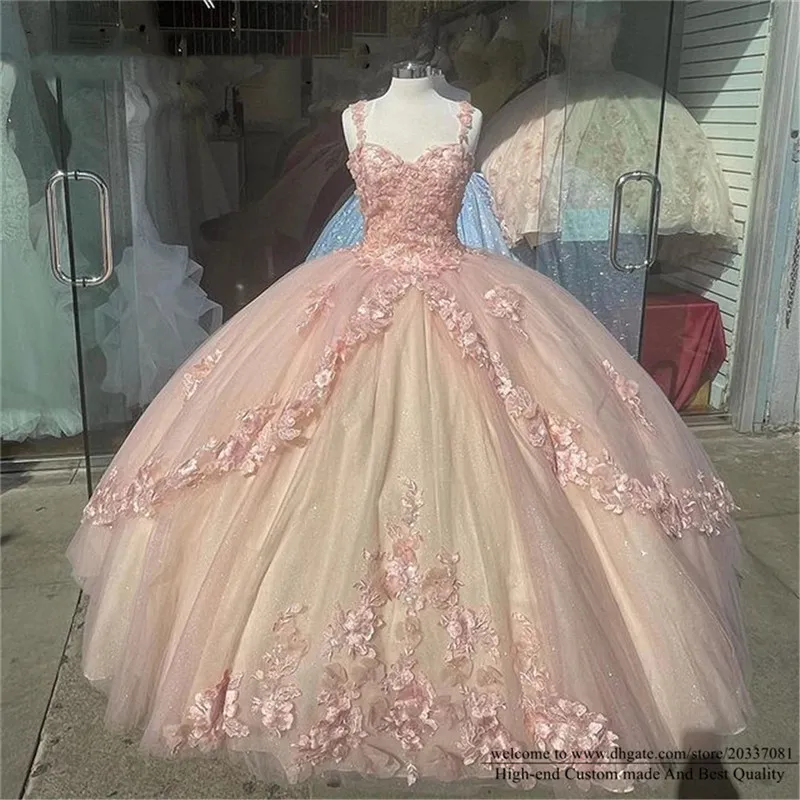 Quinceanera klänningar 2021 Rosa Princess Party Prom Formell Spaghetti Strap Sweetheart Appliques Tulle Ball Gown Lace Up Vestidos de 15 Anos Q03