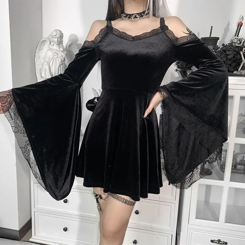 Robes décontractées Automne gothique esthétique sexy femme V cou à la taille haute taille SPAGHETTI robe robe goth y2k dentelle dentelle manche de vêtements de ligne